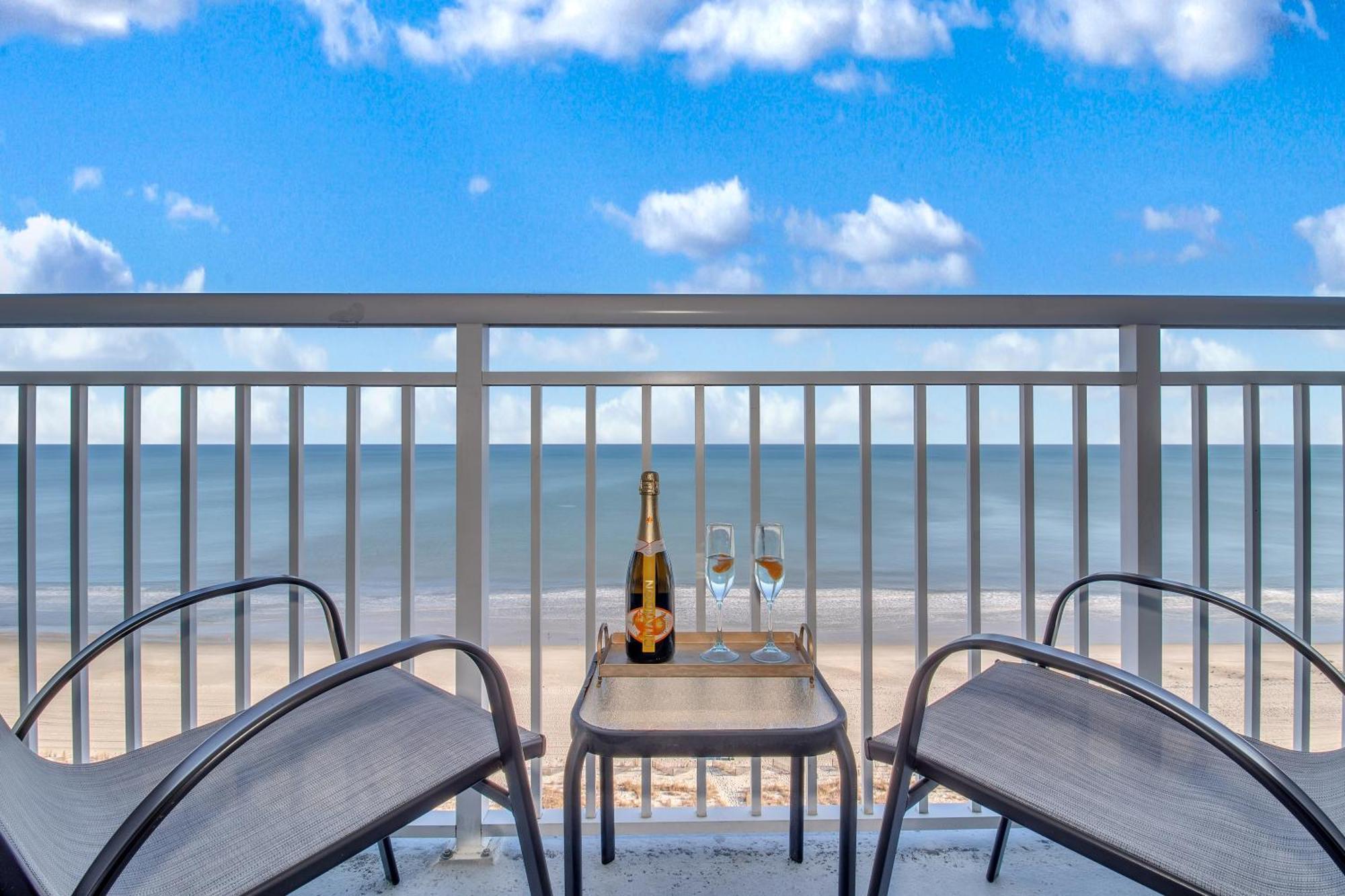 Oceanfront Work From Here Central Location! 1157 Myrtle Beach Eksteriør bilde